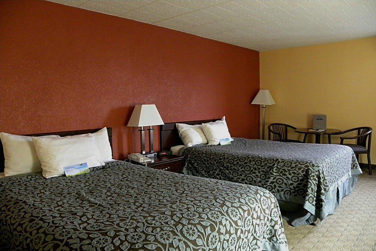 Days Inn By Wyndham Reading Wyomissing Dış mekan fotoğraf